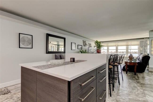 Building Photo - 5200 Brittany Dr S