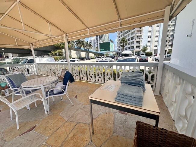 Building Photo - 1801 S Ocean Dr