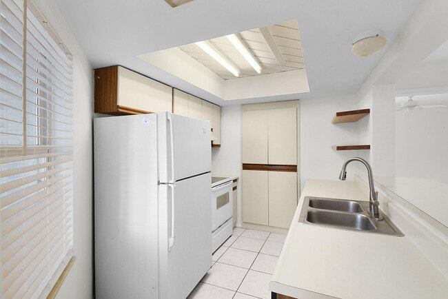 Building Photo - 3254 SE Aster Ln