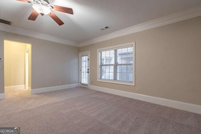 Building Photo - 2767 Durham Dr NE
