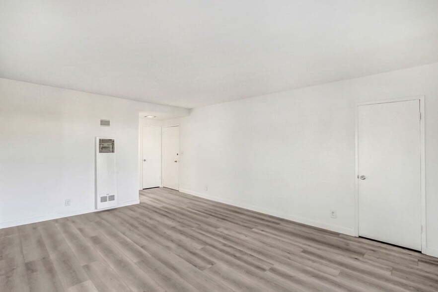 Building Photo - 1453 Brockton Ave