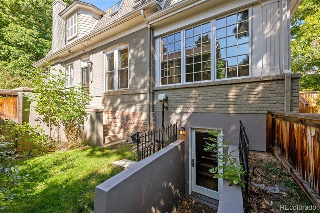 Building Photo - 570 Gilpin St