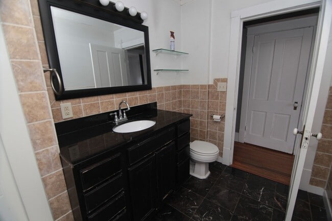 Building Photo - 4 bedroom home in the East Village of Dave...