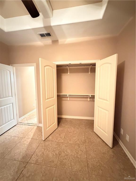 Building Photo - 27 Granada Cir