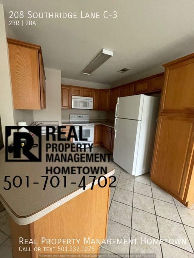 Building Photo - HALF OFF FIRST MONTH! Beautiful and Spacio...