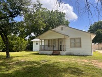 Building Photo - 933 Hwy 46 W