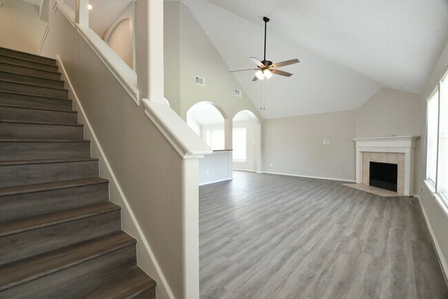 Building Photo - 20939 Jessica Rose Ln