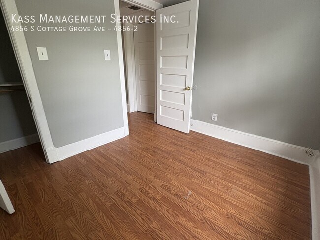 Building Photo - 4856 S Cottage Grove Ave