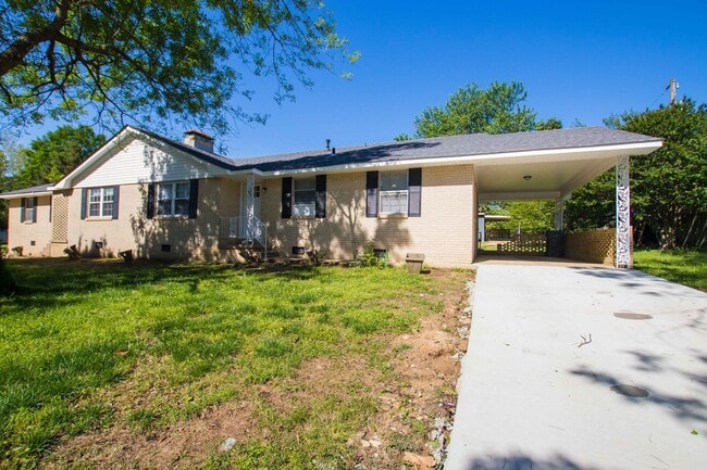 Primary Photo - 1403 Broadmoor Rd