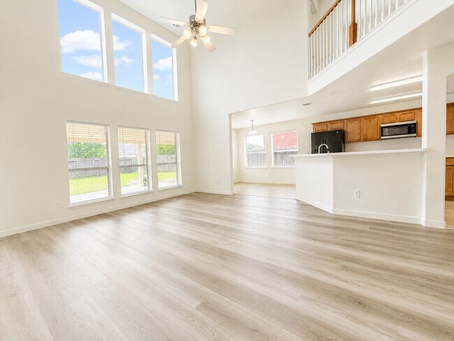 Building Photo - 7219 Brookville Ln