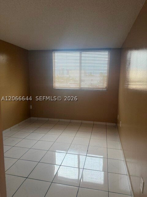 Building Photo - 1666 West Dr