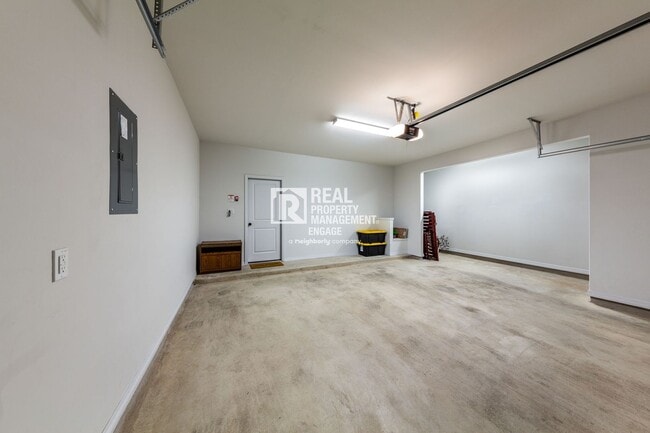 Building Photo - 2105 Bonavista Wy