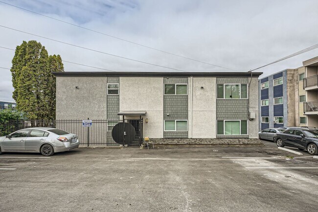 Building Photo - Amazing 1bed/1bath Apartment in White Center!