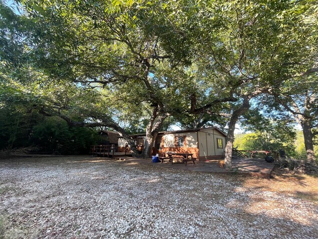 Building Photo - NEW ON MARKET /// RIVER FRONT CABIN AVAILABLE!!