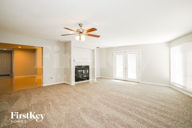 Building Photo - 6025 W Evans Dr