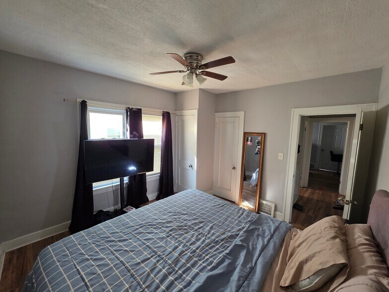 Building Photo - 2803 Avondale Ave