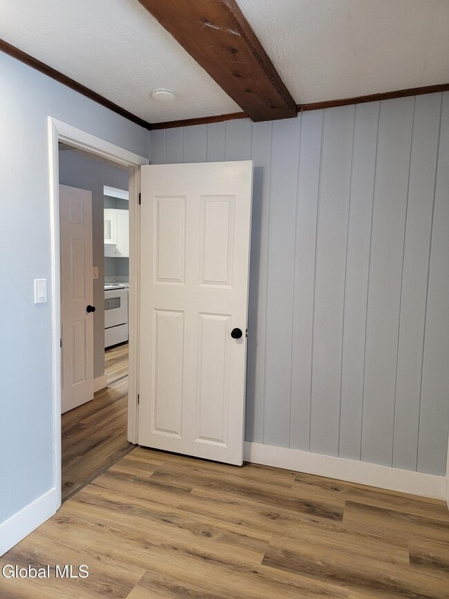 Building Photo - 827 US-9