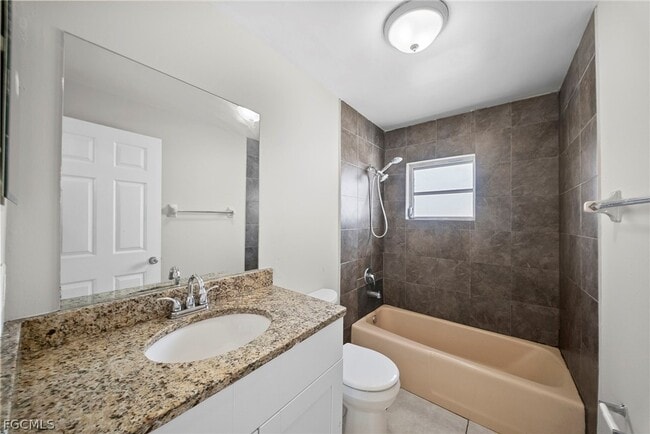 Building Photo - 5537 Tenth Ave