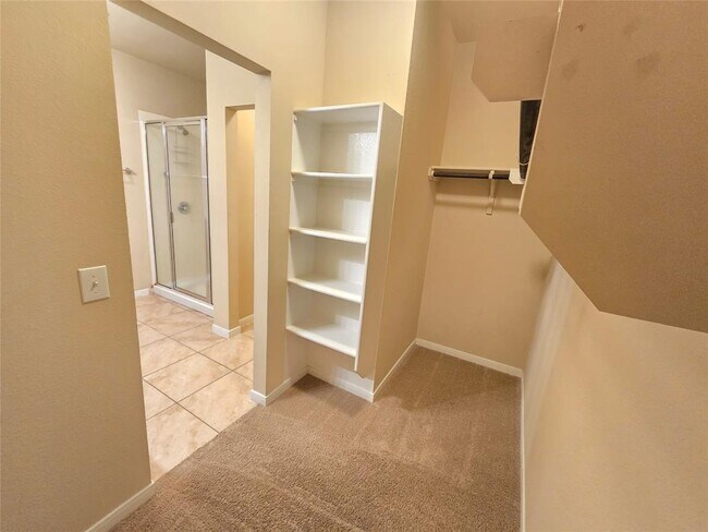Building Photo - 10210 Tildon Ave
