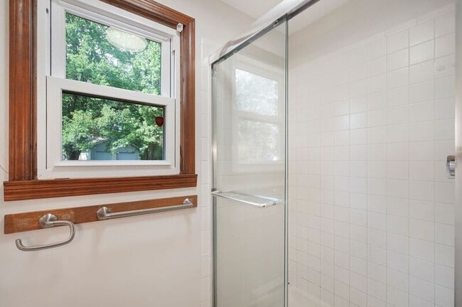 Building Photo - 26 Hunters Hill Cir