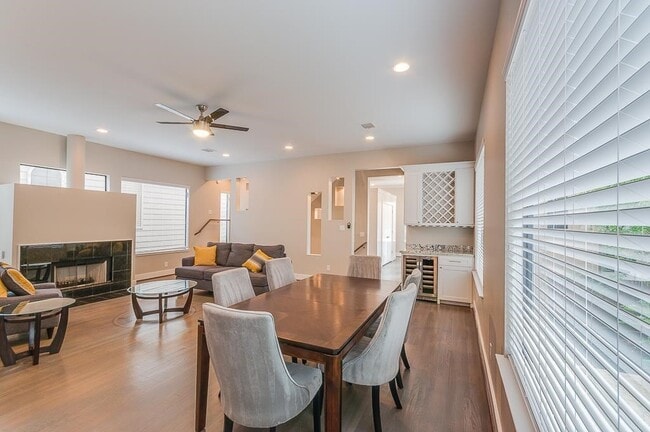 Building Photo - 650 Birdsall St