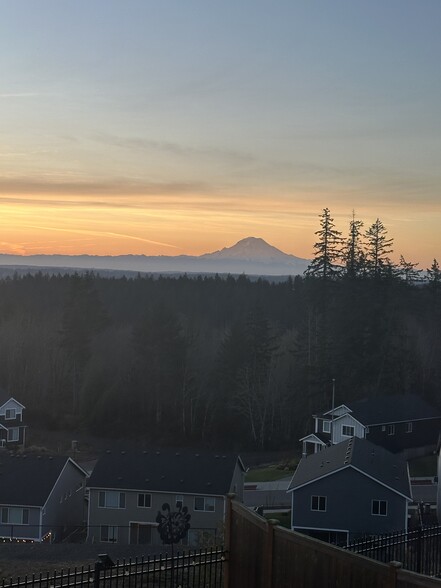 Mt. Rainer View - 1339 Baker Heights Loop