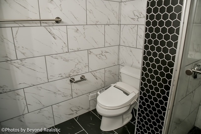 bathroom 1 - 9655 Woods Dr
