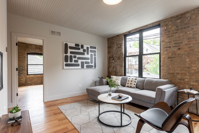 Building Photo - 2228 N Kedzie Blvd