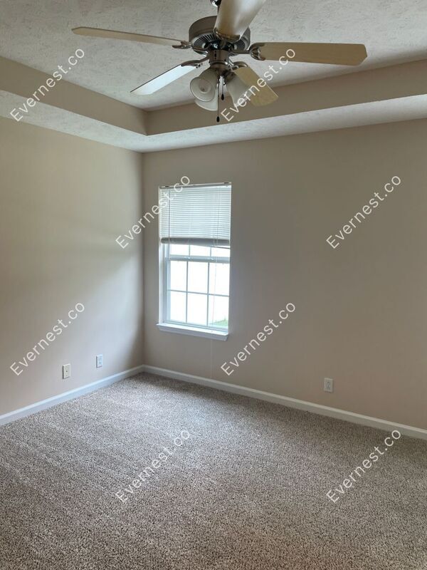 Building Photo - 3133 Sherborne Ct