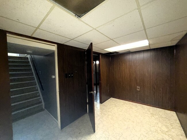 Building Photo - 31846 Regal Dr