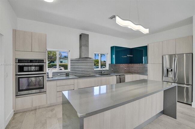 Building Photo - 8540 SW 20th St