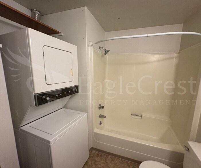 Building Photo - 1037PUFF