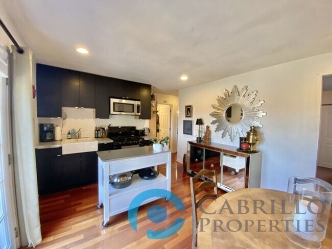 Primary Photo - 3964 Manzanita Dr