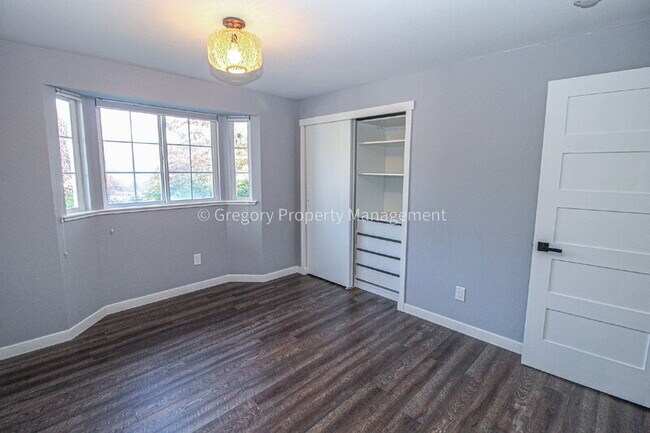 Building Photo - 114 75th St SW