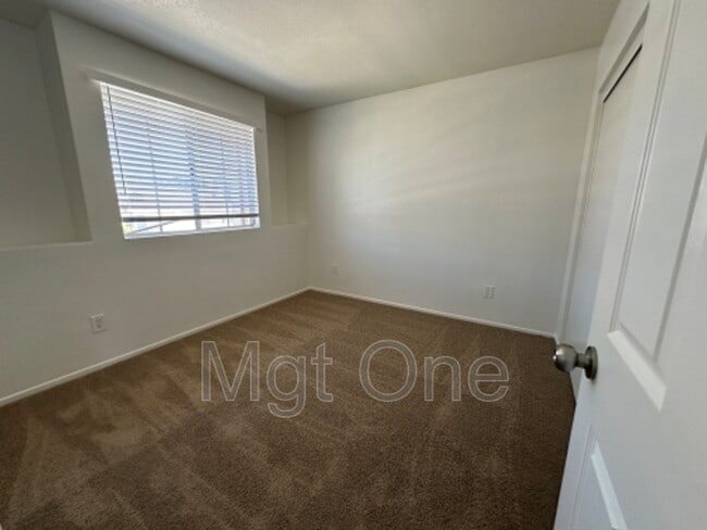 Building Photo - 26205 Perrier Dr