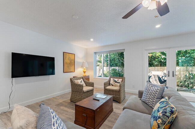 Building Photo - 3463 Canal Ct