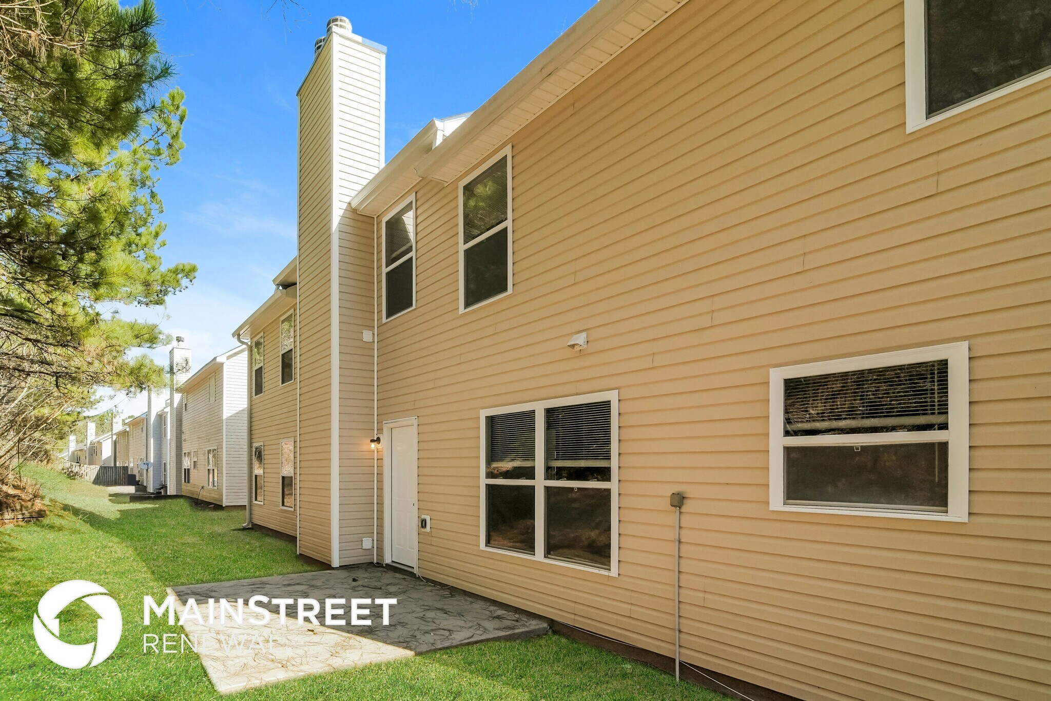 Building Photo - 2021 Reflective Waters Rd