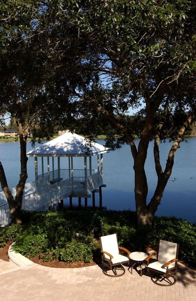 Building Photo - Updated 2/2 in the heart of Brandon