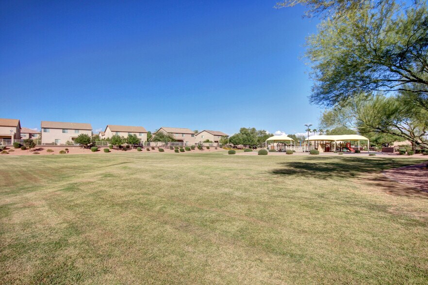 Building Photo - 41229 N Stenson Dr
