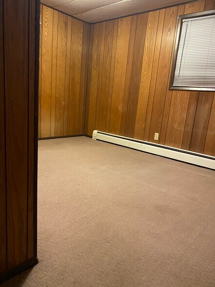 Building Photo - 326 Menomonee St