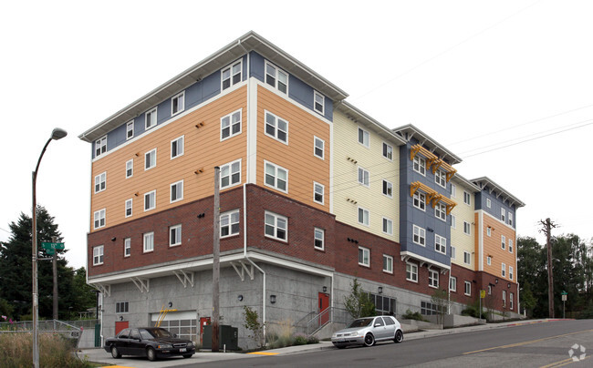 Building Photo - Guadalupe Vista