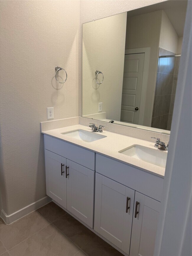 Building Photo - 18739 Frost Ridge Dr