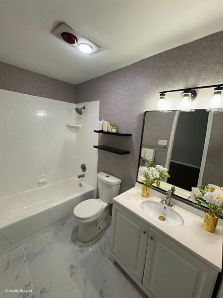 Building Photo - 6101 Parkwood Dr