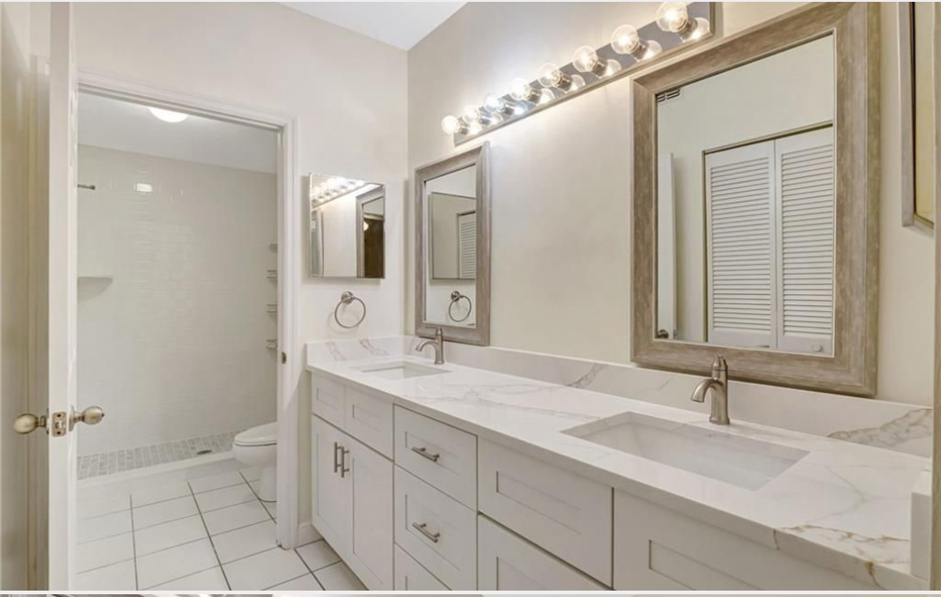 Master Bath - 326 Bradstrom Cir