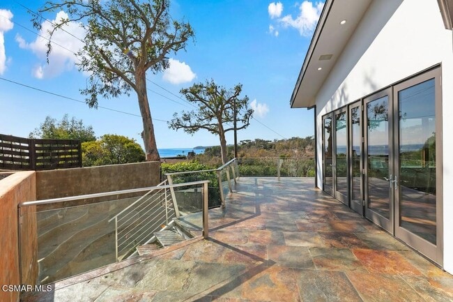 Building Photo - 27091 Sea Vista Dr