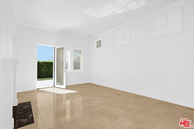 Building Photo - 16646 Cll Brittany