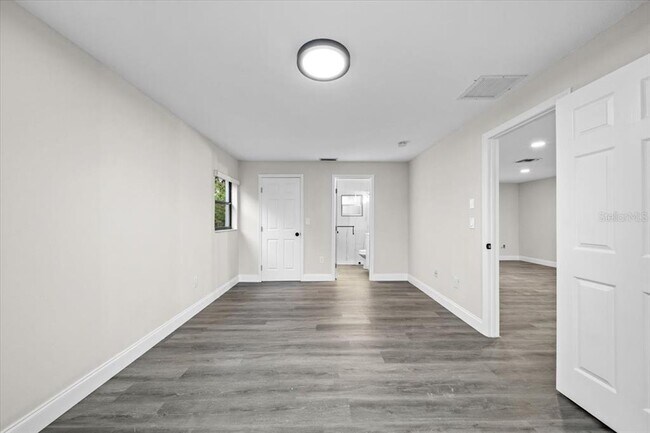 Building Photo - 21224 Quesada Ave