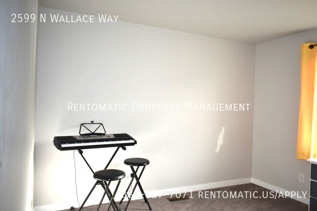 Building Photo - 2599 N Wallace Way