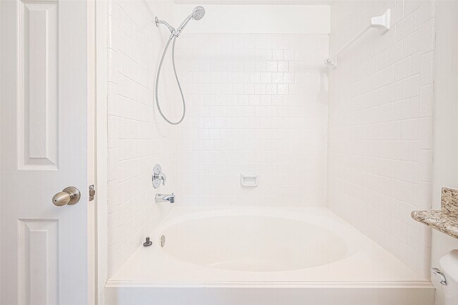 Building Photo - 2930 Grants Lake Blvd