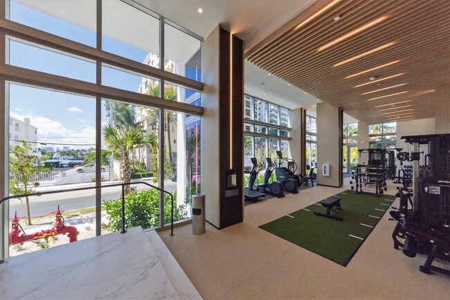 Building Photo - 153 N Seabreeze Blvd